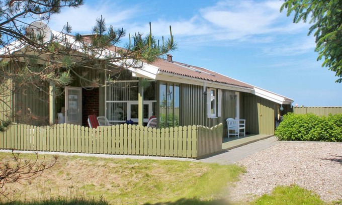 Torup Strand House | 108 m² House ∙ 3 bedrooms ∙ 6 guests