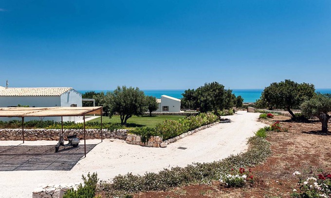 Scicli Villa | 108 m² Villa ∙ 3 bedrooms ∙ 6 guests