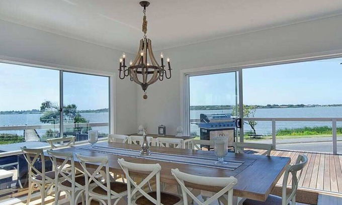 Goolwa South House | 109 Barrage Rd - A Stunning home with spectacular river views