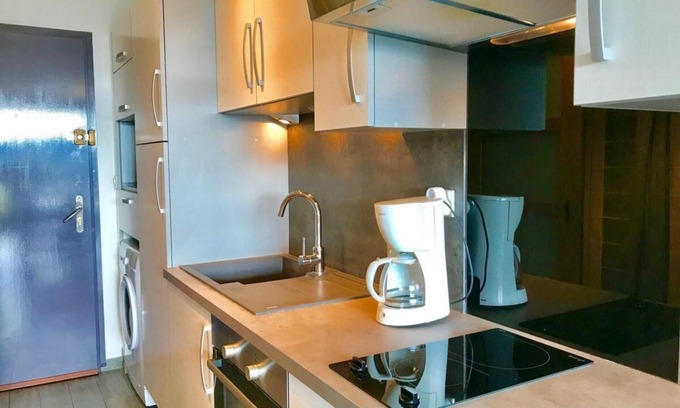 Villard-de-Lans Apartment | 10m from ski slopes, 7th floor, balcony, parking, tv, ski locker, 24m², Villard de Lans