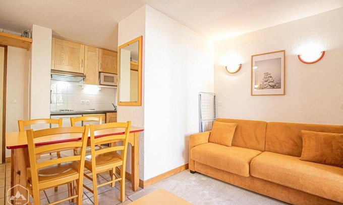 Aussois Apartment | 10m from ski slopes, Ground floor, terrace, tv, ski locker, 28m², Aussois