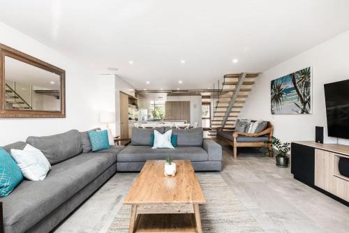 Byron Bay Apartment | 11 James Cook Apartments - w. pool & beach access