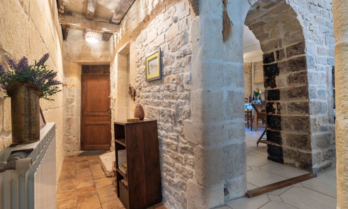 Calvisson Apartment | 110 m² Apartment ∙ 1 bedroom ∙ 5 guests