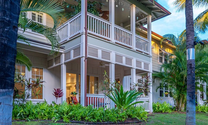 Ko Olina Condo | (1110-3) Upgraded and Tastefully Decorated 2 Bed, 2 Bath Ground Floor Condo Near Pool