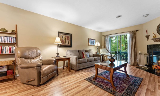 Table Rock Condo | 114 m² Condo ∙ 2 bedrooms ∙ 6 guests