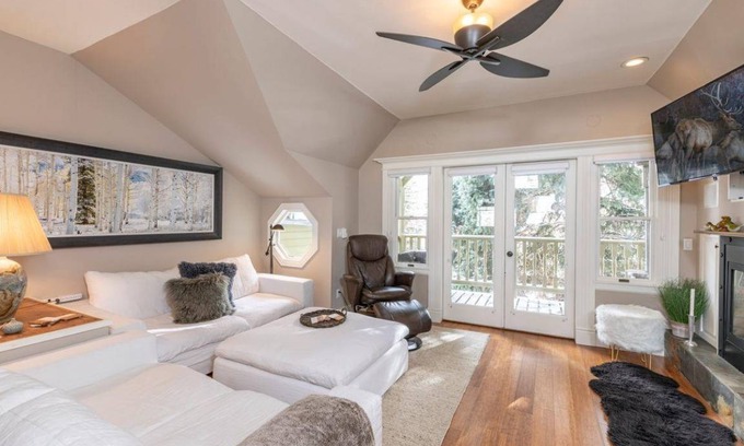 Telluride Condo | 116 m² Condo ∙ 3 bedrooms ∙ 6 guests