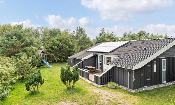 Torup Strand House | 116 m² House ∙ 4 bedrooms ∙ 8 guests