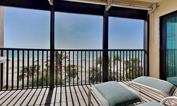 Indian Rocks Beach Condo | 119 m² Condo ∙ 2 bedrooms ∙ 6 guests