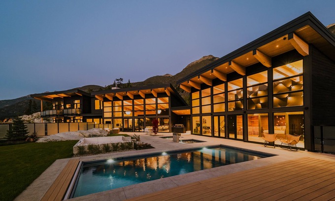 Sea to Sky Highway House | 12,000 sq ft | Private Pool + Spa | Chauffeur | Chef | Hosts | Movie Theatre
