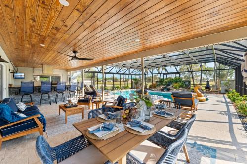 Cocoa Isles Country Club House | 12 Fairway Drive