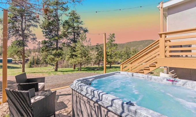 Indian Hills House | 12 min to Red Rocks - Hot Tub, Fire Pit & Mountain Views