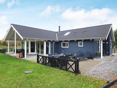 Hals House | 12 person holiday home in Hals-By Traum