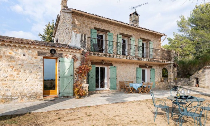 Tourtour Other | 120 m² Accommodation ∙ 4 bedrooms ∙ 6 guests