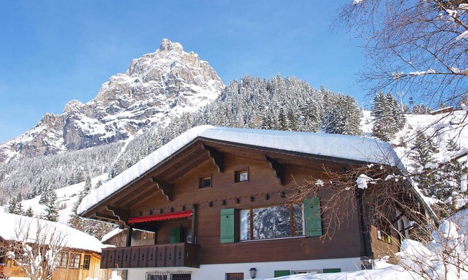 Kandersteg House | 120 m² House ∙ 3 bedrooms ∙ 6 guests