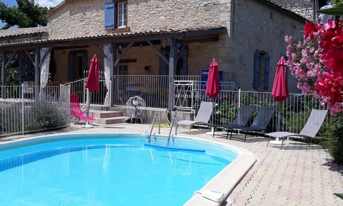 Rampieux House | 120 m² House ∙ 5 bedrooms ∙ 10 guests