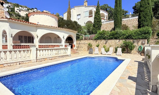 El Mas Fumats Villa | 120 m² Villa ∙ 3 bedrooms ∙ 4 guests