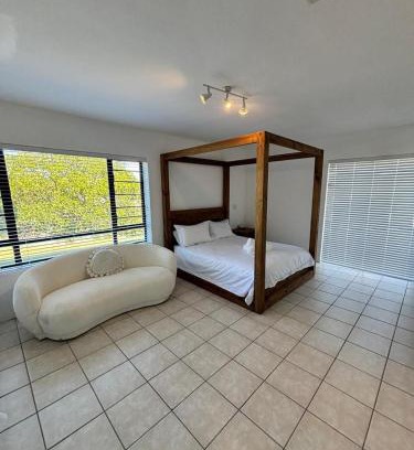 Saint Francis Bay House | 120 on Lyme