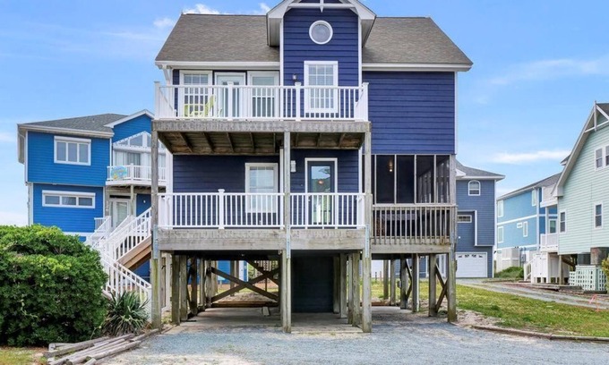 Village of Stump Sound House | 124 North Permuda Wynd - Ocean view - Community Pool