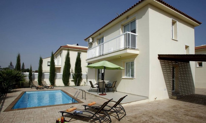 Pernera Villa | 125 m² Villa ∙ 3 bedrooms ∙ 6 guests