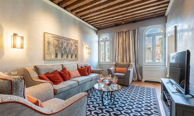San Marco Apartment | 130 m² Apartment ∙ 2 bedrooms ∙ 5 guests