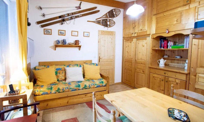 Villarodin-Bourget Apartment | 130m from ski slopes, 4th floor, balcony, parking, tv, ski locker, 35m², La Norma