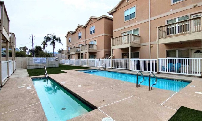 South Padre Island Condo | 137 m² Condo ∙ 3 bedrooms ∙ 8 guests