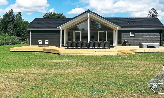 Marielyst House | 14 person holiday home in Væggerløse