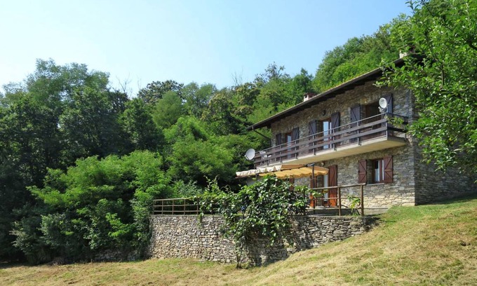 Colmegna Apartment | 140 m² Apartment ∙ 4 bedrooms ∙ 8 guests