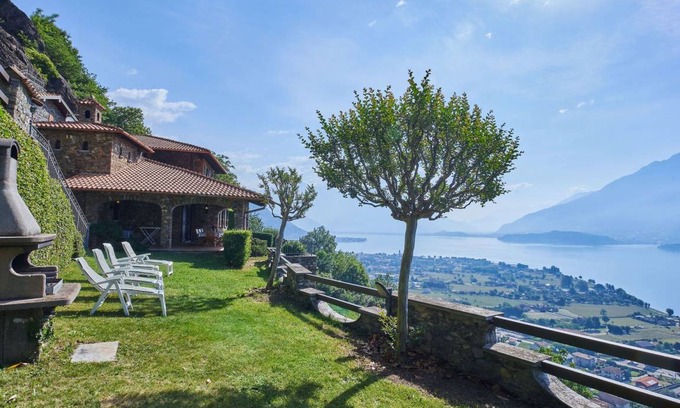 Consiglio di Rumo Apartment | 140 m² Apartment ∙ 4 bedrooms ∙ 8 guests