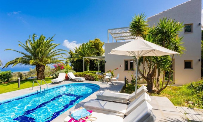 Maroulas Villa | 140 m² Villa ∙ 2 bedrooms ∙ 6 guests