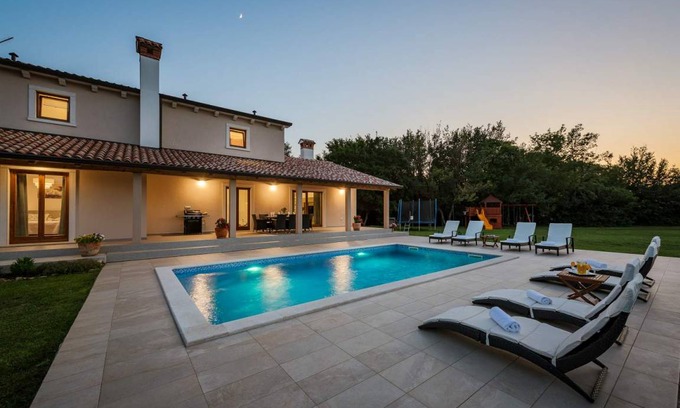Krsan Villa | 140 m² Villa ∙ 4 bedrooms ∙ 8 guests