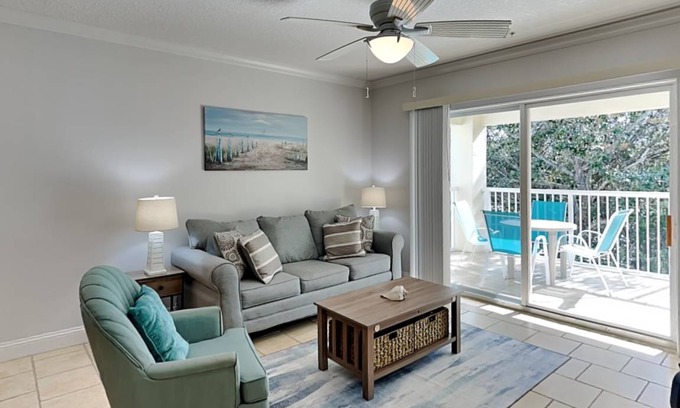 Ocean Reef Condo | 142 m² Condo ∙ 3 bedrooms ∙ 6 guests