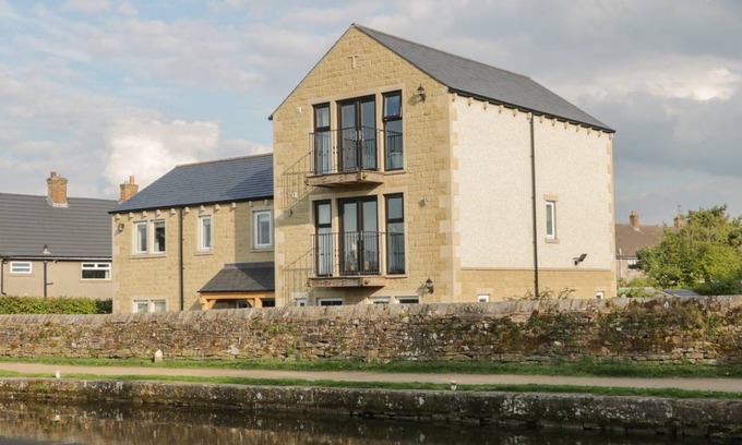 Gargrave Cottage | 145 m² Cottage ∙ 4 bedrooms ∙ 6 guests
