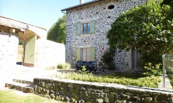 Arsac-en-Velay House | 145 m² House ∙ 3 bedrooms ∙ 8 guests