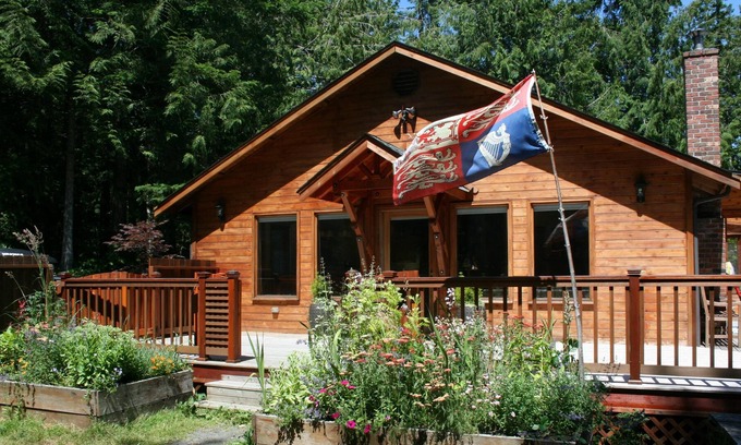 Quilcene Cabin | 15 acre Forest Retreat on Olympic Peninsula