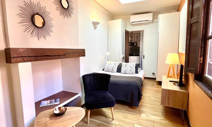 Saint-Etienne Apartment | 15 m² Apartment ∙ 2 guests