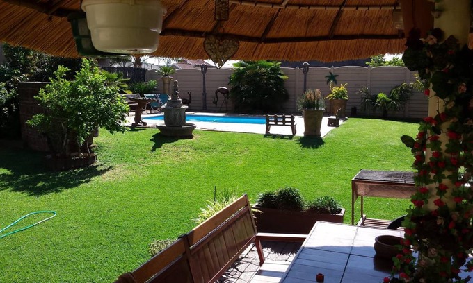 Carletonville Resort | 15 m² Private room ∙ 1 bedroom ∙ 2 guests
