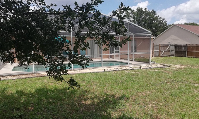 Briargrove Villa | 15 MINUTES TO DISNEY; SOUTH FACING POOL, NOT OVERLOOKED