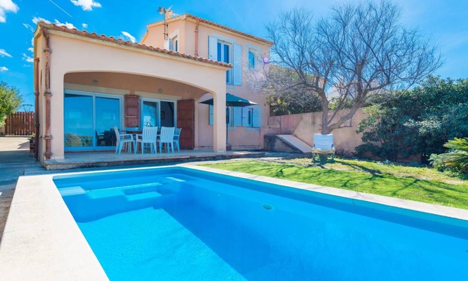 Urbanizacion S'Estanyol House | 150 m² House ∙ 3 bedrooms ∙ 6 guests