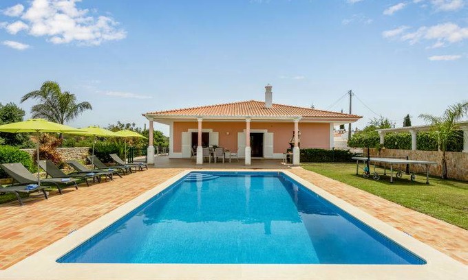Alpouvar House | 150 m² House ∙ 3 bedrooms ∙ 6 guests