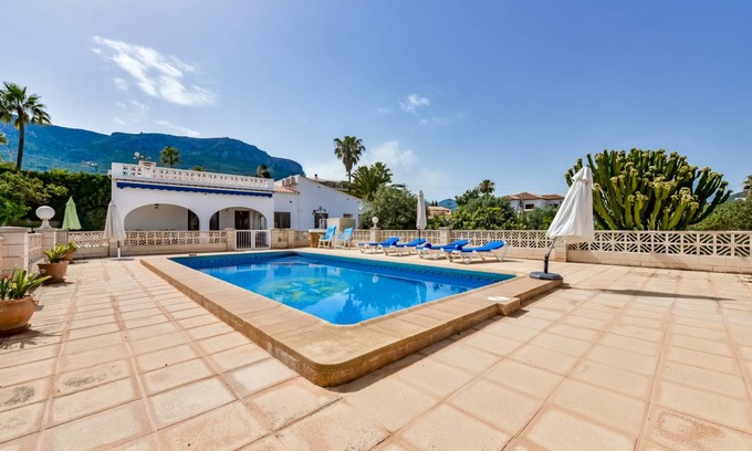 Calpe Villa | 150 m² Villa ∙ 3 bedrooms ∙ 6 guests