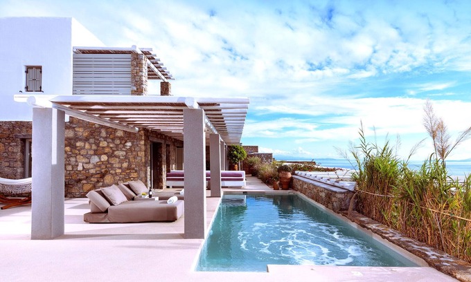 Plintri Villa | 150 sqm with private pool built-in BBQ & amazing sunset sea views