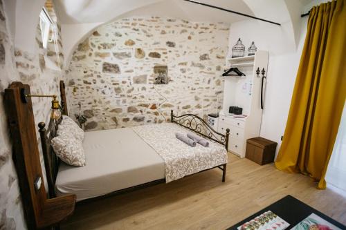 Ljubljana City Centre Apartment | 150 steps to the main square