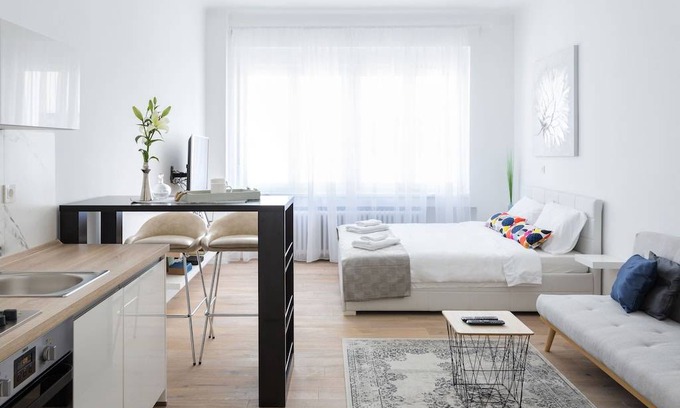 Zagreb Apartment | 150sqm Main Square Apt!-4 Units-Great for Groups!