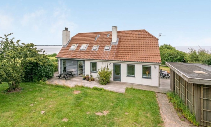 Helnæs By House | 157 m² House ∙ 4 bedrooms ∙ 8 guests