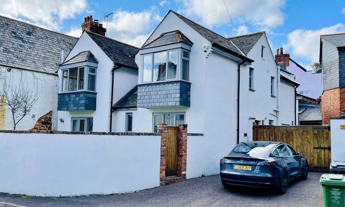 Topsham House | 158 m² House ∙ 5 bedrooms ∙ 10 guests