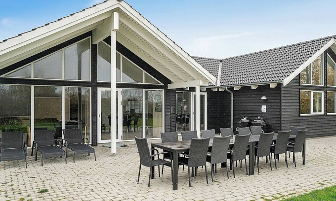 Olpenitz House | 16 person holiday home in Hasselberg