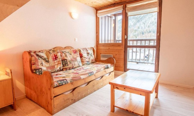Villarodin-Bourget Apartment | 160m from ski slopes, 1st floor, balcony, ski locker, 46m², La Norma