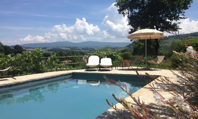 Todi House | 16th century Tower with spectacular pool in the heart of green Umbria