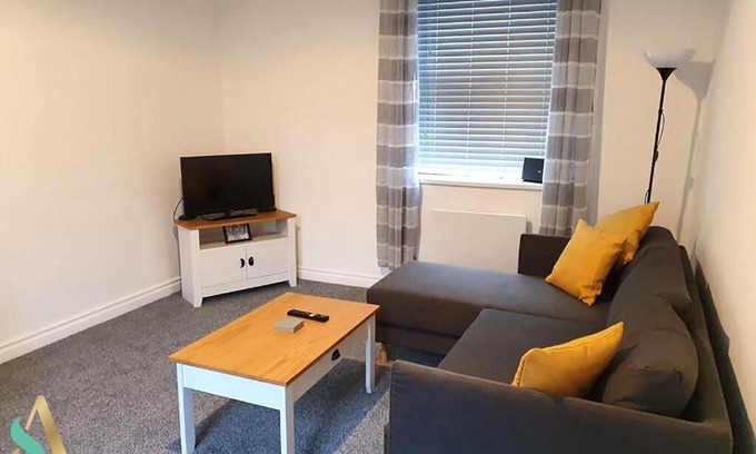 Darlington Apartment | 17 Larchfield House